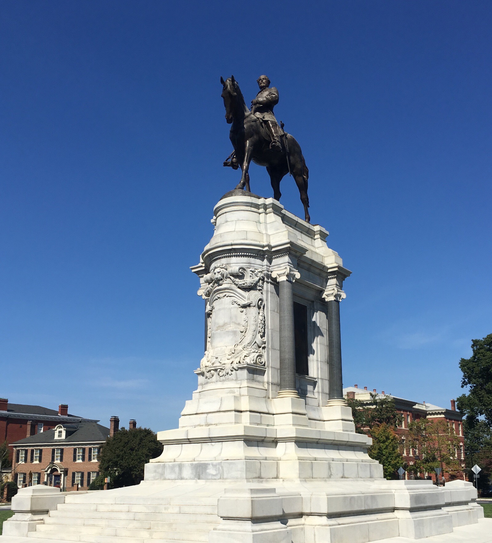 Robert E. Lee Monument, Monument Avenue, Richmond Virginia
